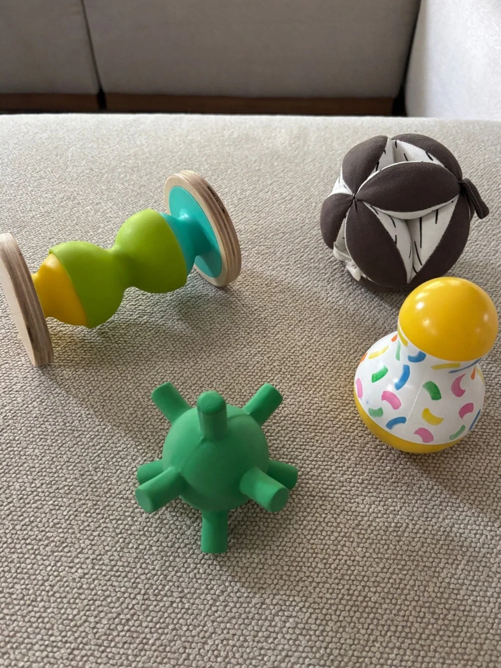 Lovevery Montessori Baby Tummy Time & Crawling Sensory Toy Lot (4)